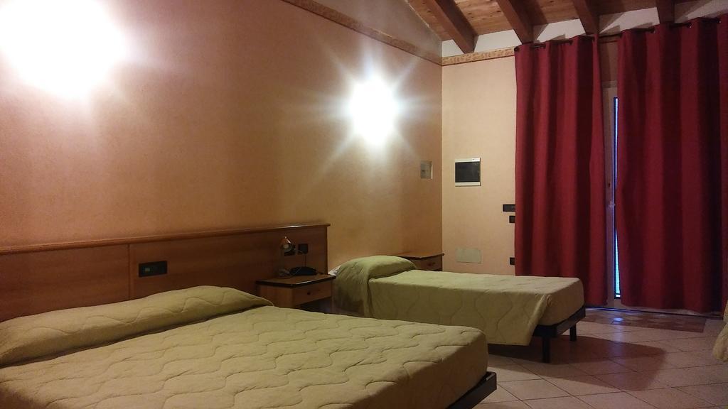 Hotel Tolin Ronco allʼAdige Esterno foto